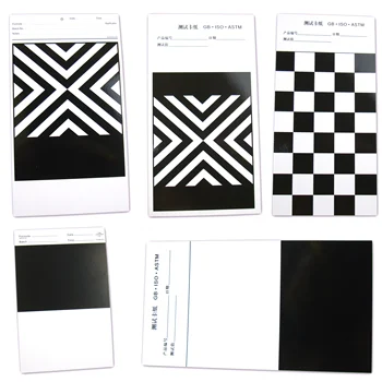 Nepermatomumas popieriaus dengimas bandymo kartono juodos ir baltos spalvos tinklelio popieriaus kontrasto santykis atspindžio koeficiento testą knygos
