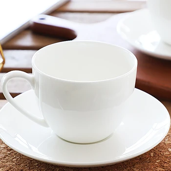 Europos vaiskiai balta keramikos kavos puodelio indų rinkinys latte, cappuccino gėlių profesinės puodelis kavos