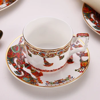Europos stiliaus herm porceliano indai, keramikos plokštės kepsnys Vaisių salotos plokštelės aukščiausios klasės Vakarienė plokštės triumfo arklys